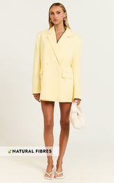 Virginia Jacket - Oversized Double Breasted Blazer in Pastel Yellow