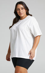 Prizza Top - Longlinge Boyfriend Tee Top in White