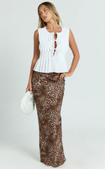 Lislie Top - Pleated Bow Tie-Front Top in White