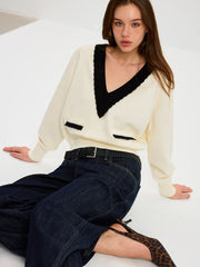 Contrast V-Neck Knit Top