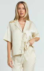 Jinky Top - Satin Tie Detail Short Sleeve Shirt in Off White