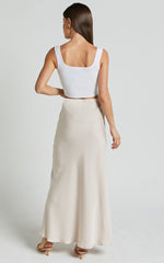 Emlei Top - Square Neck Cropped Knit Top in White