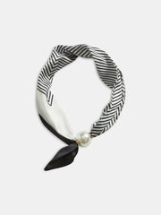 Pearl Magnetic Closure Striped Neck Scarf