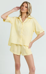 Ramona Top - Linen Short Sleeve Shirt in Lemon