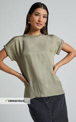 Tinaya Top - Raglan Shell Top in Olive